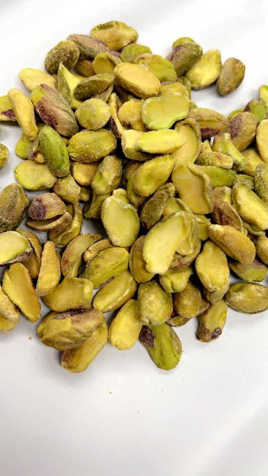 Raw unsalted pistachio