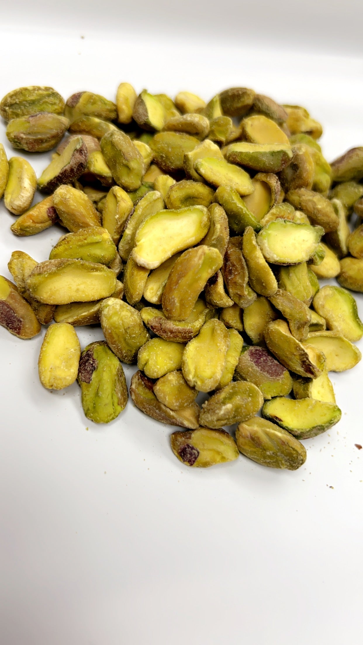 Raw unsalted pistachio
